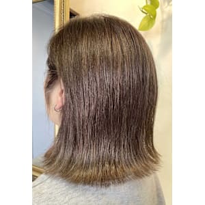 切りっぱなしボブ×アッシュベージュ