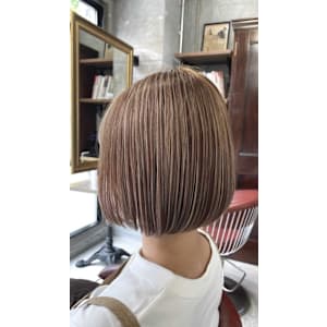 ショートボブ×ハイライトベージュ