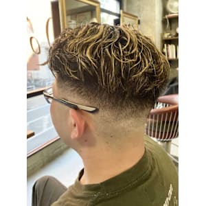 フェードスタイル×ハイライト - Lourdes hair design【ルルドヘアーデザイン】掲載中