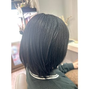 ツヤでるミディアムボブレイヤー♪