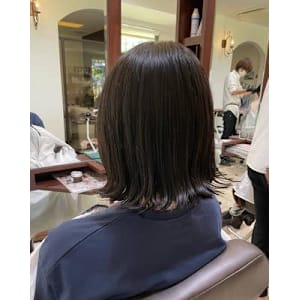 ナチュラルブラウン外ハネボブ