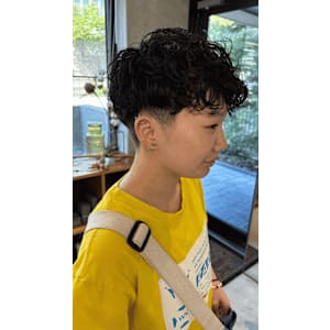 シャドウパーマ