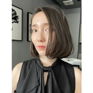 ショート・ボブ/丸顔/前髪あり/絶壁解消/30代/40代/