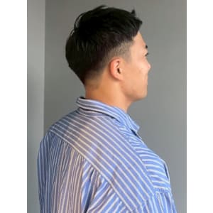 メンズカット ビジネスヘア 黒髪ショート ツーブロック