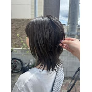 レイヤー×オリーブグレージュ