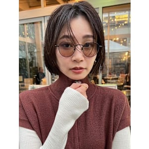 #切りっぱなしボブ #前下りボブ #顔周りレイヤー 