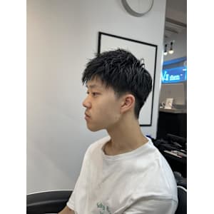 神田脩弥/ショートマッシュ/刈り上げ