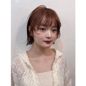 ミニボブ　小顔レイヤー　艶カラー　オレンジベージュ　