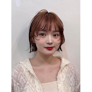 ミニボブ　小顔レイヤー　艶カラー　オレンジベージュ　