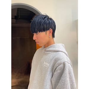 ネイビーカラー