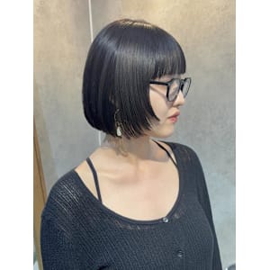 ○ボブ×顔周りレイヤー