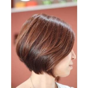 グラデュエイテットボブ