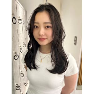 『Nanaka』レイヤーカット/顔周りレイヤー