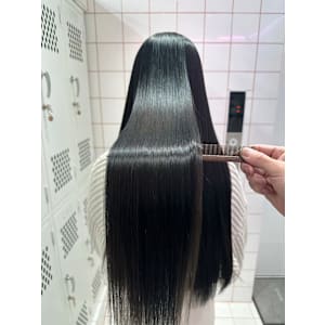 Lond luce髪質改善縮毛矯正