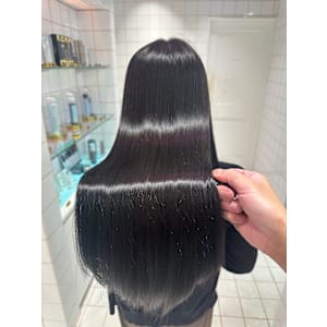 Lond luce髪質改善縮毛矯正