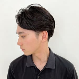 ナチュラルセンターパートショート[柏/柏駅/メンズ]