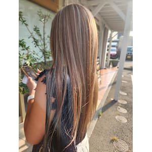 シルバーハイライト - 半個室型美容室 Sourire 伊都店【ハンコシツガタビヨウシツスーリールイトテン】掲載中