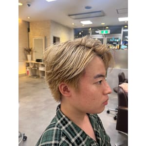 ブリーチ×ベージュ【川越/川越駅】