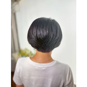 前下がりグラデーションボブ