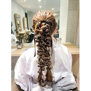 編み下ろしポニーテール