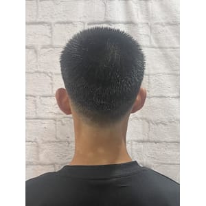 ボウズ／ローフェード／刈り上げ - グレイスフルバーバー プラチナム【グレイスフルバーバー プラチナム】掲載中