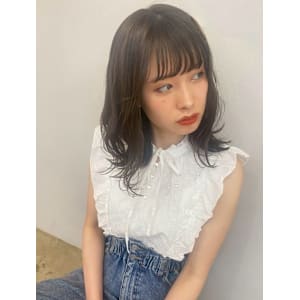 GLAD 外ハネスタイル