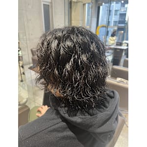 メンズ波巻きスパイラルパーマ - Prism【プリズム】掲載中