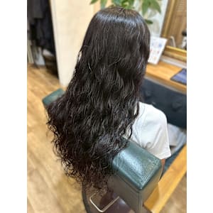 ロングパーマ ウェーブヘア 波巻きパーマ 艶髪 20代30代