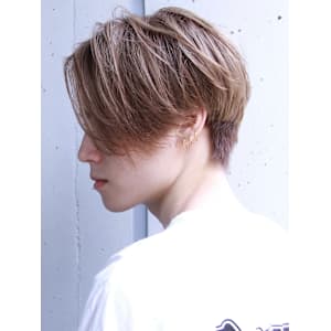 大人男性◎ツーブロックセンターパートスタイル