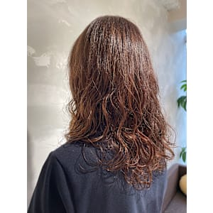 ザクロパーマ - hairmake＆design Axe-l【ヘアメイクアンドデザイン アクセル】掲載中