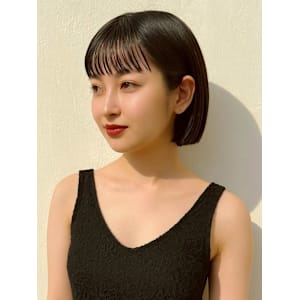 ショートボブ 艶髪 髪質改善 切りっぱなしボブ 暗髪 20代