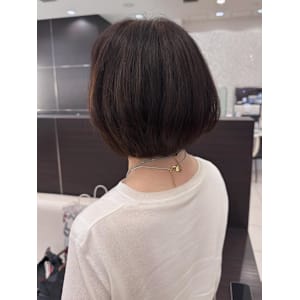 首元すっきりショートボブ - VISAGE GINZA【ヴィサージュ ギンザ】【ヴィサージュ ギンザ】掲載中