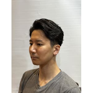大人サイドパートワンカールパーマ - ヘアーモードキクチ 銀座店【ヘアーモードキクチ】掲載中