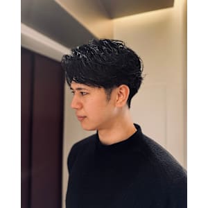 大人のフェザーショート。ニュアンスパーマ