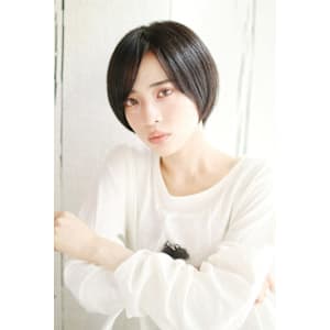 おろし流しのツヤ感ショート