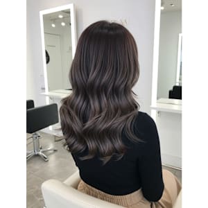 髪質改善専門店 個室型美容室GULGUL 秋葉原店×スタイル