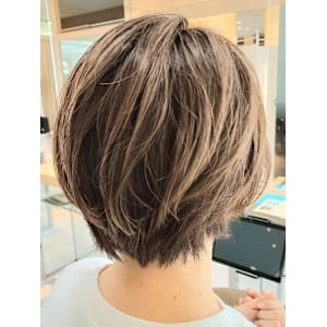 白髪ぼかしハイライト - Beautissimo 東長崎【ビューティシモ  ヒガシナガサキ】掲載中