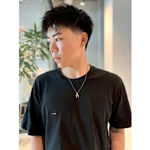 スパイキーショート ツーブロック 眉毛カット メンズカット