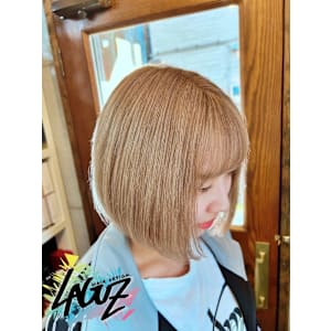 プラチナベージュ×素敵ボブライン 茅ヶ崎髪質改善 ボブカット