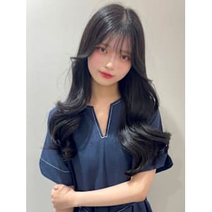 暗髪 ロングヘア レイヤー ブルベ 髪質改善トリートメント