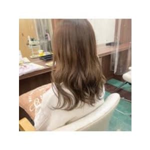 ミルクティーベージュブラウン