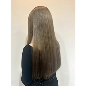 ハイトーンロング髪質改善ストレート