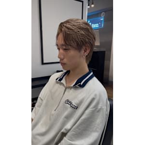 海志/ベージュ/センターパート/ブリーチカラー - Vii men【ビーメン】掲載中