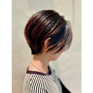 大人キレイ/丸みショートボブヘア/白髪ぼかし