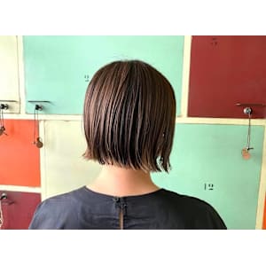 THE BEEHIVE DELUXE　カットカラーTR