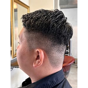 ナチュラルフェードスタイル - Lourdes hair design【ルルドヘアーデザイン】掲載中