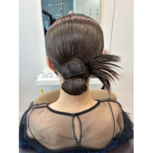 タイト×カチモリ×ヘアアレンジ×結婚式お呼ばれヘア