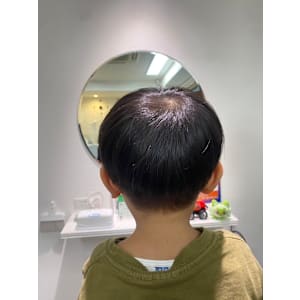 耳出しスッキリカット！