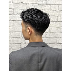 短髪刈り上げスタイル