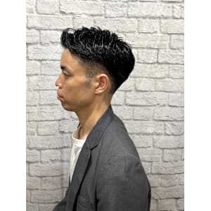 短髪刈り上げスタイル